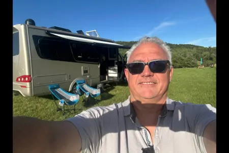 John's Leisure Travel Vans Unity Fx Class B