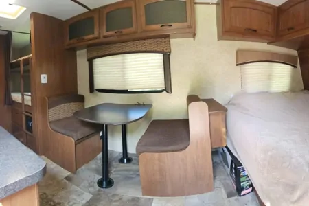 2017 Jayco Feather 19BH Bunkbed Travel Trailer