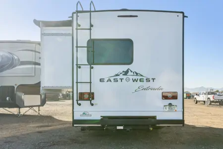 2024 Forest River Entrada 2200S: Family-Friendly Adventure RV
