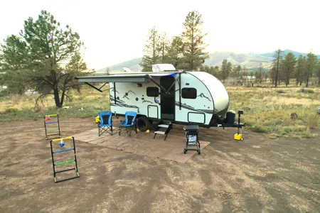 Wolf Pup Bunkhouse - ALL Inclusive