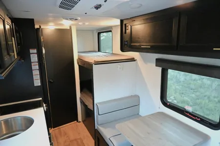 Wolf Pup Bunkhouse - ALL Inclusive