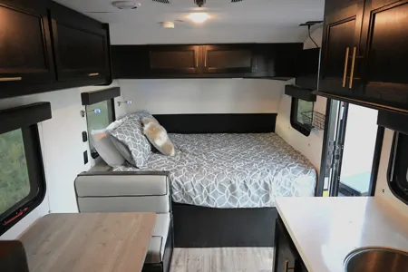 Wolf Pup Bunkhouse - ALL Inclusive