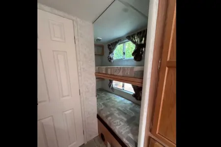 Dale's Travelair Rustler Rustler Travel Trailer