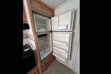 Dale's Travelair Rustler Rustler Travel Trailer