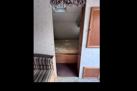 Dale's Travelair Rustler Rustler Travel Trailer