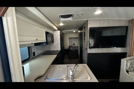 Amy's Winnebago Vista Lx Class A