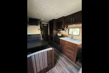 Jason's Jayco 28ft Rocky Mountain Travel Trailer