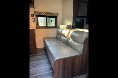 Jason's Jayco 28ft Rocky Mountain Travel Trailer