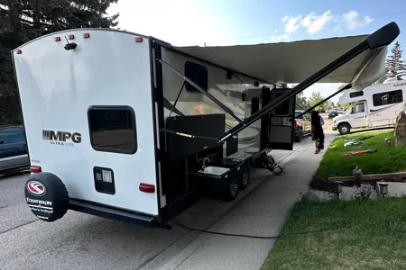 Family RV Adventure Haven 