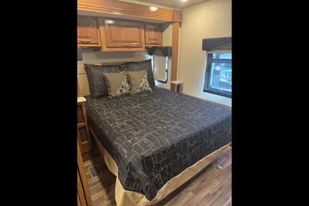 2018 Coachmen Mirada SLMO1644