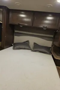 Ofelia's Thor Motor Coach ACE Class