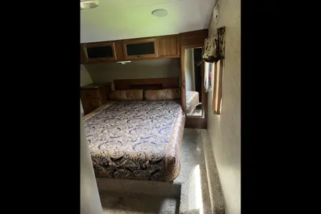 Steven's Keystone 279RKSWE Fifth Wheel