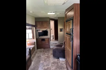 Steven's Keystone 279RKSWE Fifth Wheel