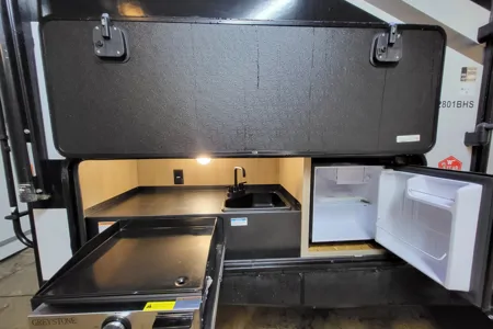 Brand New 2023 Winnebago Minnie 2801BHS - Your Ultimate Road Trip Companion!