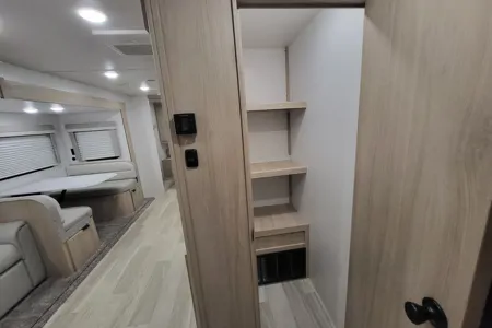 Brand New 2023 Winnebago Minnie 2801BHS - Your Ultimate Road Trip Companion!