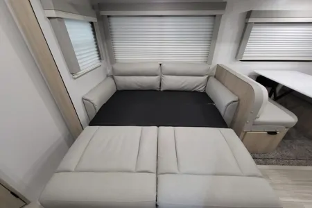 Brand New 2023 Winnebago Minnie 2801BHS - Your Ultimate Road Trip Companion!