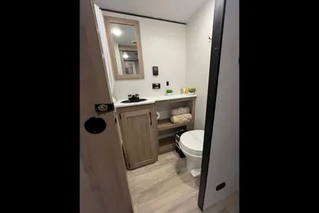 Coleman 27B CM 27 B25 Travel Trailer CL 33