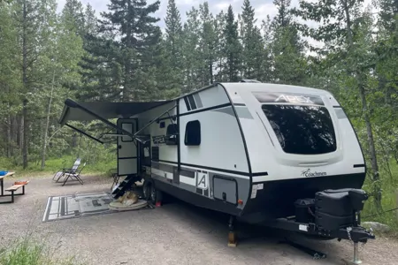 Heart Away From Home Modern Trailer