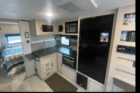 Heart Away From Home Modern Trailer