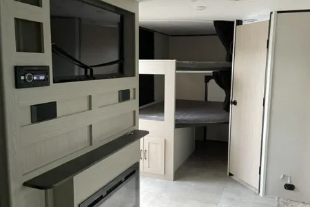 Heart Away From Home Modern Trailer