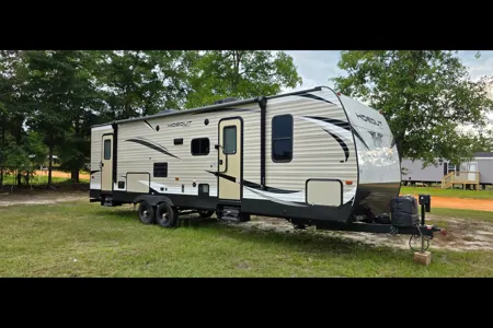 Ricardo's Keystone 28-BHS Travel Trailer