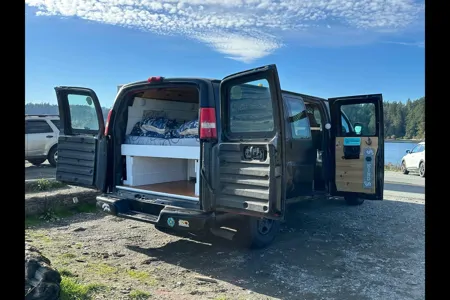 Daisys Adventure Van