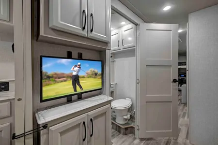 Brand NEW Fleetwood Flair Lux Bunkhouse