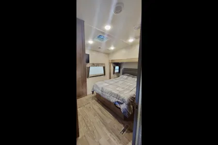 Flagstaff Escape Suite -UPMI1891