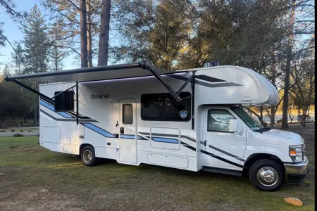 ZWS Luxury 2026 Thor Motor Coach Geneva Class C