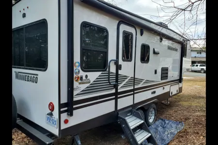 Jerry's Winnago micro minnie fifth wheel 2405 RL Fifth Wheel