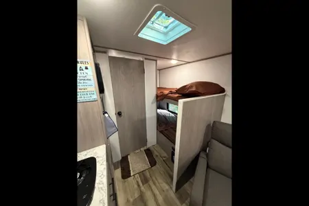 Herschel's Dutchmen Coleman Lantern 17B Travel Trailer