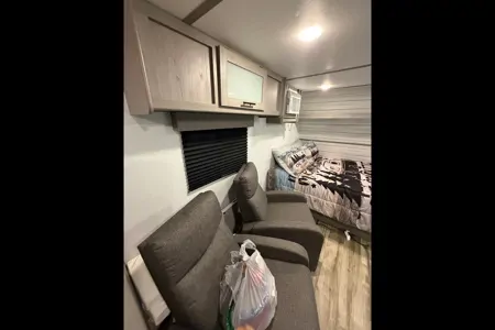 Herschel's Dutchmen Coleman Lantern 17B Travel Trailer