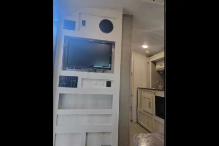 Marci's GEOPRO 16BH Travel Trailer