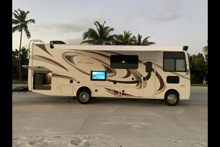 Luxury RV Camping - Thor Hurricane Class A