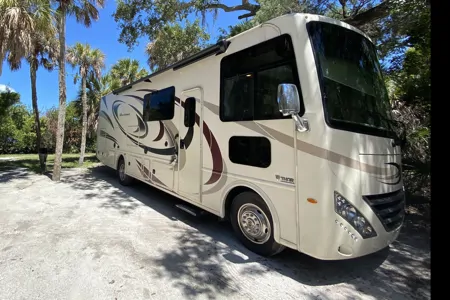 Luxury RV Camping - Thor Hurricane Class A