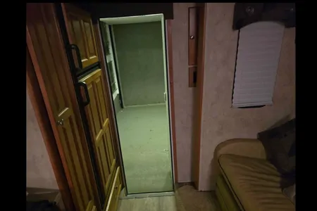 Longhorn Customs 2007 Gulf Stream Enduramax Fifth Wheel Toy Hauler your home away from home