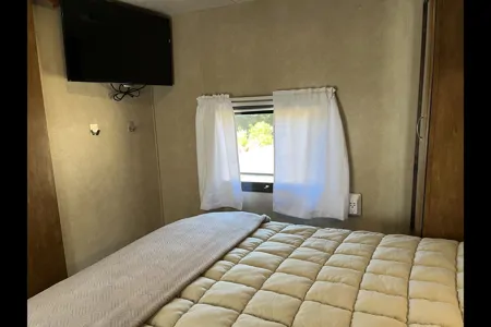 RV Glamping in Relaxing Avila Beach And Surrounding Areas!