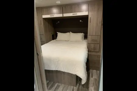 2022 Grand Design Imagine XLS Camper Rental