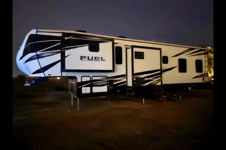 2018 Heartland Fuel 352 by Kozy Kampers
