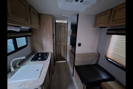 Félix's Palomino RL177 Travel Trailer
