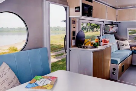 Rebecca's Safari Condo Alto F2114 Travel Trailer