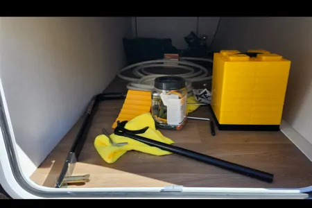 Winnebago 18DBH Travel Trailer