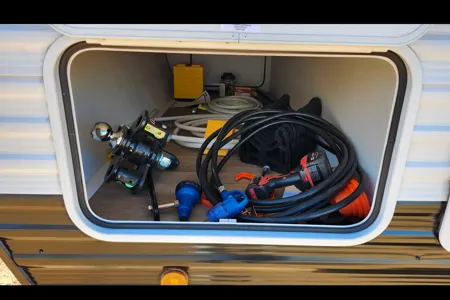 Winnebago 18DBH Travel Trailer