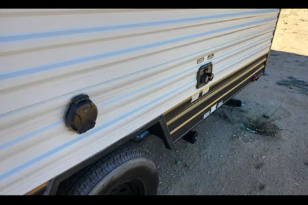 Winnebago 18DBH Travel Trailer