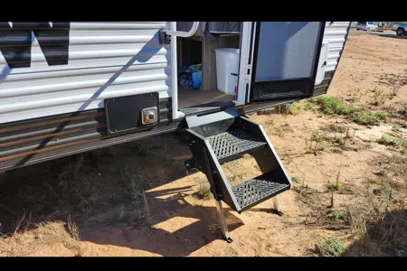 Winnebago 18DBH Travel Trailer