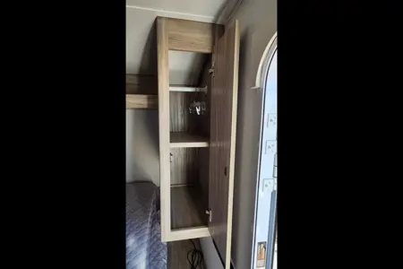 Winnebago 18DBH Travel Trailer