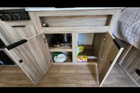 Winnebago 18DBH Travel Trailer