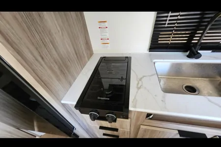 Winnebago 18DBH Travel Trailer