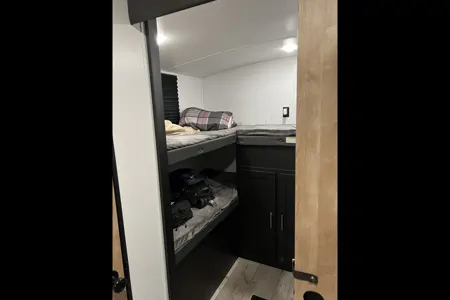 Lloyd's Keystone Springdale Travel Trailer