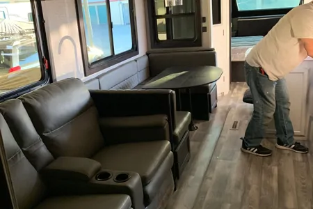 Jeannette's Jayco Fbok320 Travel Trailer